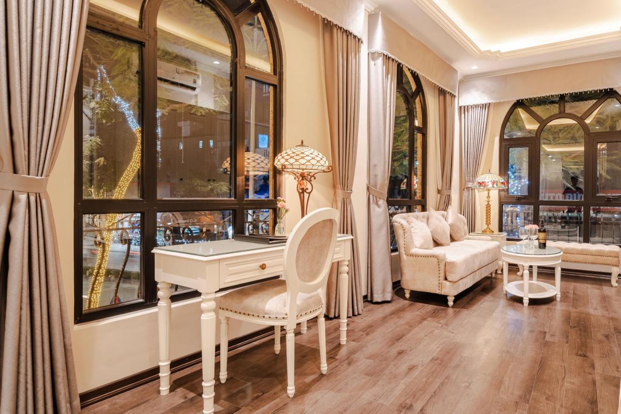 The Castle Hotel Hanoi Exterior foto